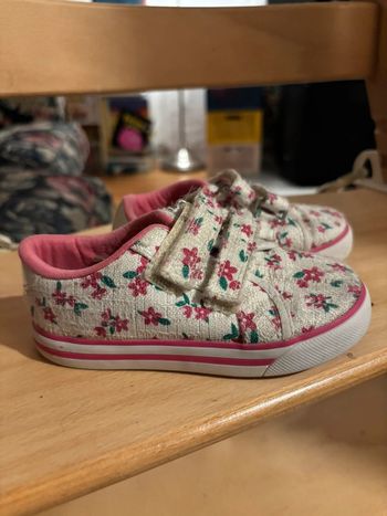 Baskets à scratch rose à fleurs Chicco taille 25