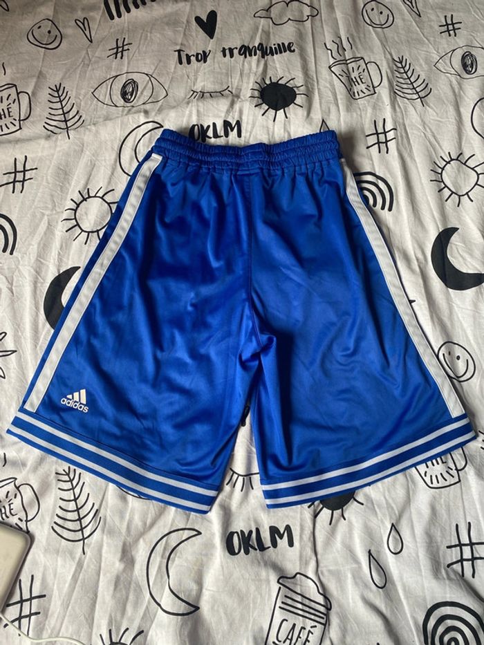 Short bleu et blanc Adidas 14 ans - photo numéro 2