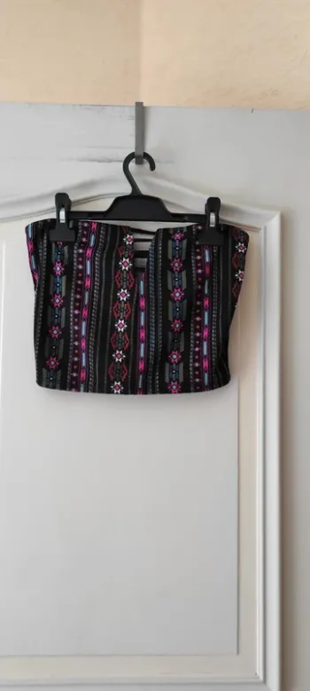 💐Tops épaules dénudées - Charlotte Russe - taille M - Très bon état 💐