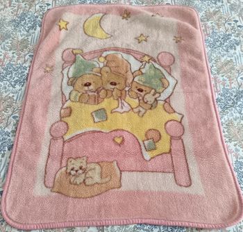 Couverture bébé 80x110 en très bon état