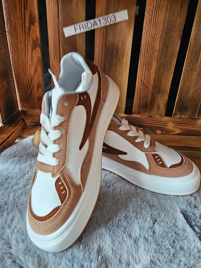 Baskets, sneakers, chaussures décontractées - marron et blanc - photo numéro 2