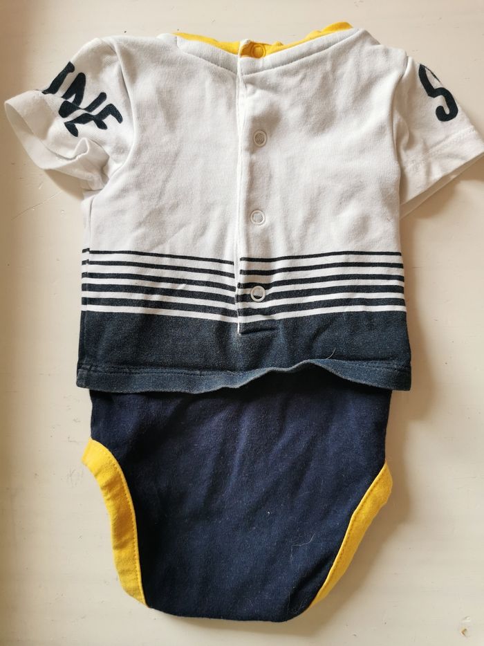 Tee shirt body 1 mois - photo numéro 2