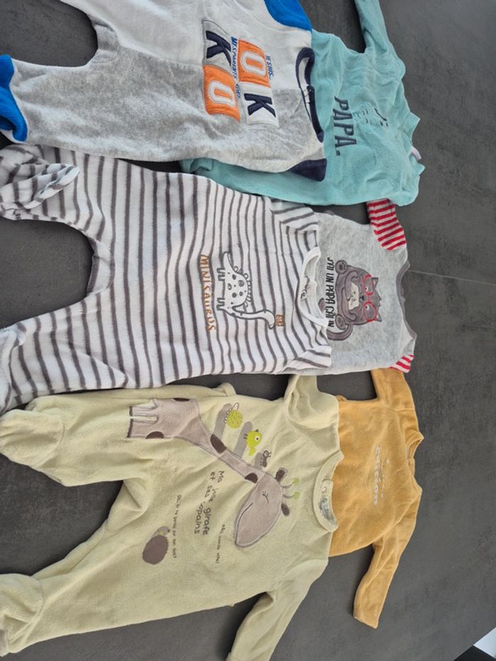 6 pyjamas velours 1mois