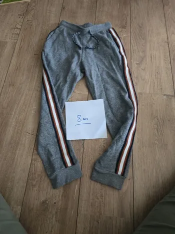 Pantalon de jogging kiabi 8 ans