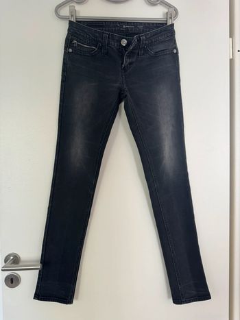 Jean Levi’s push up