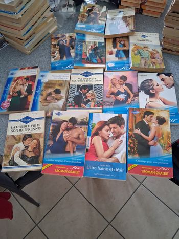 Lot de 15 romans harlequin  collection azur