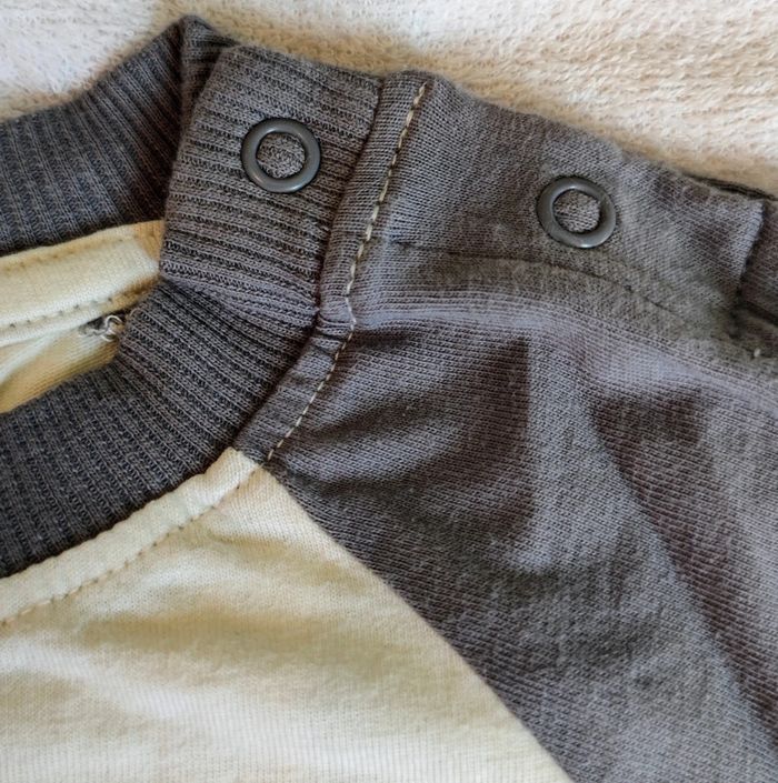 Tee-shirt Snoopy 🐶 au frisbee 🐾 - photo numéro 4