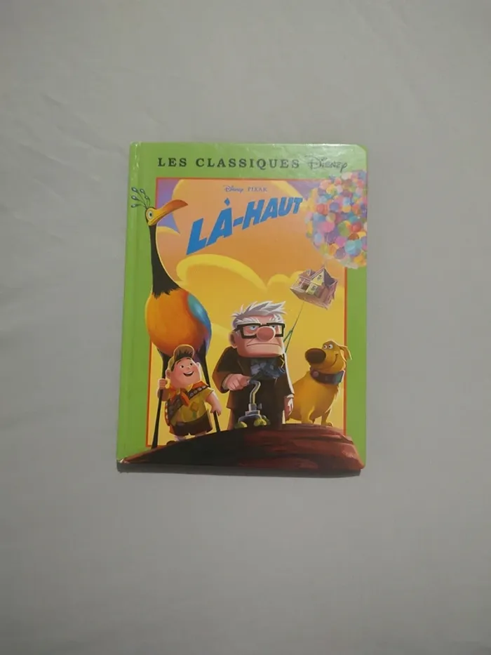 Livre Disney là haut