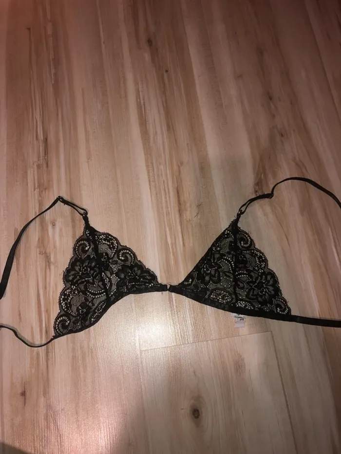 soutien gorge en dentelle Taille M - photo numéro 2