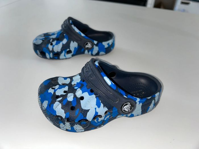Crocs enfant bleues motif camouflage militaire c8 24/25 - photo numéro 5