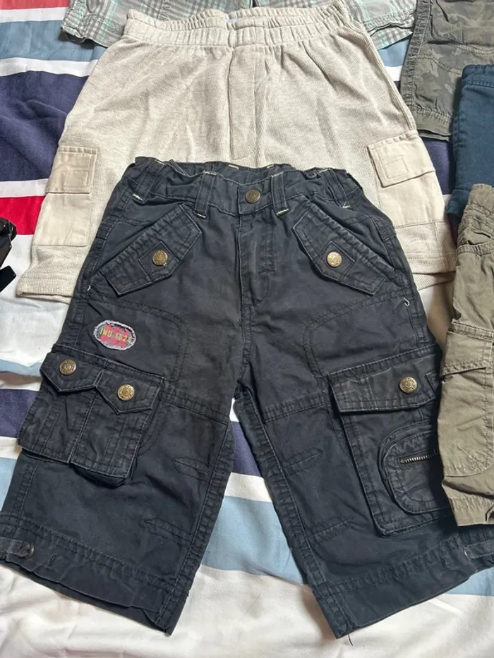 Lot de 7 shorts garçon - Taille 4 ans - photo numéro 2