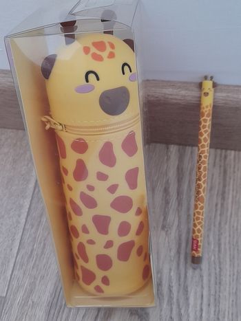 Trousse et stylo Girafe Legami