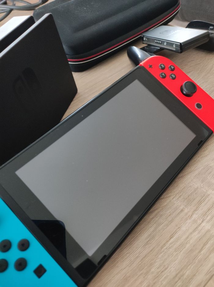 Switch Nintendo 1 - photo numéro 4