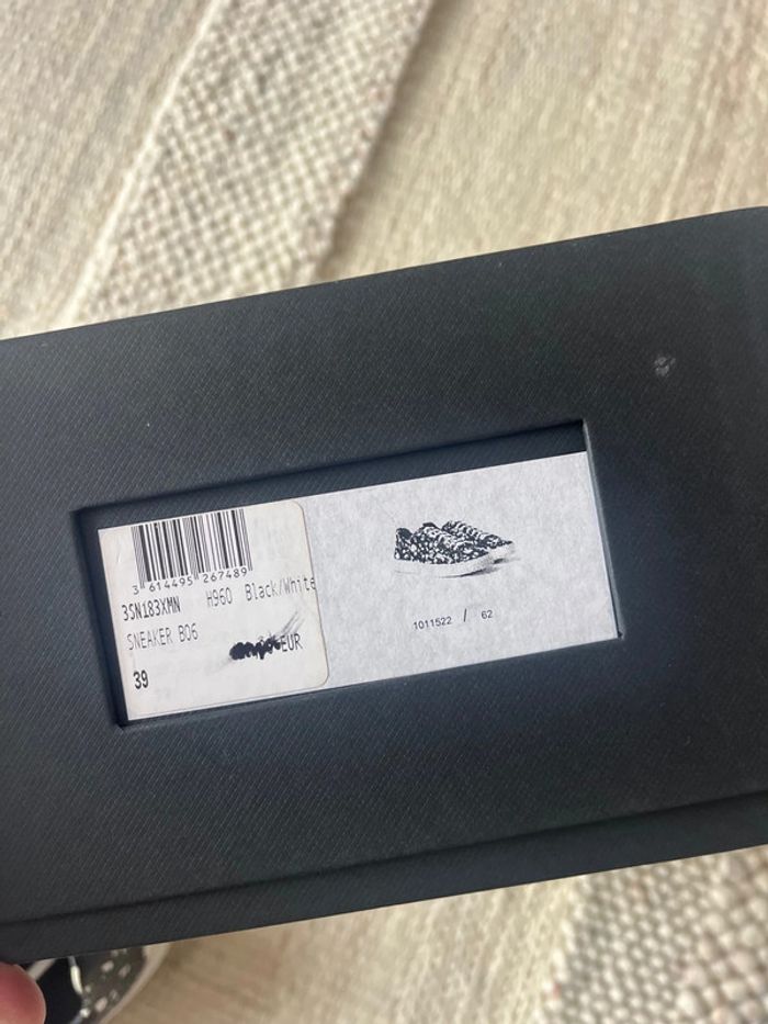 Sneakers édition limitée DIOR - photo numéro 10