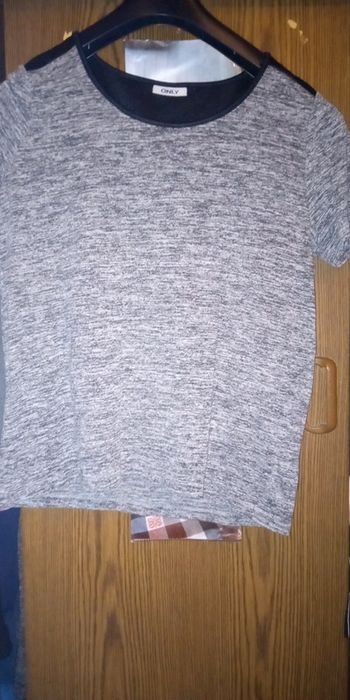 Tee-shirt gris only