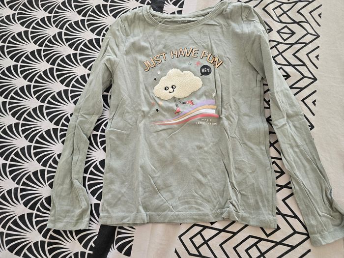Tee shirt