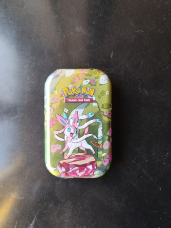 Mini tin évolutions prismatiques ev08.5 nymphali