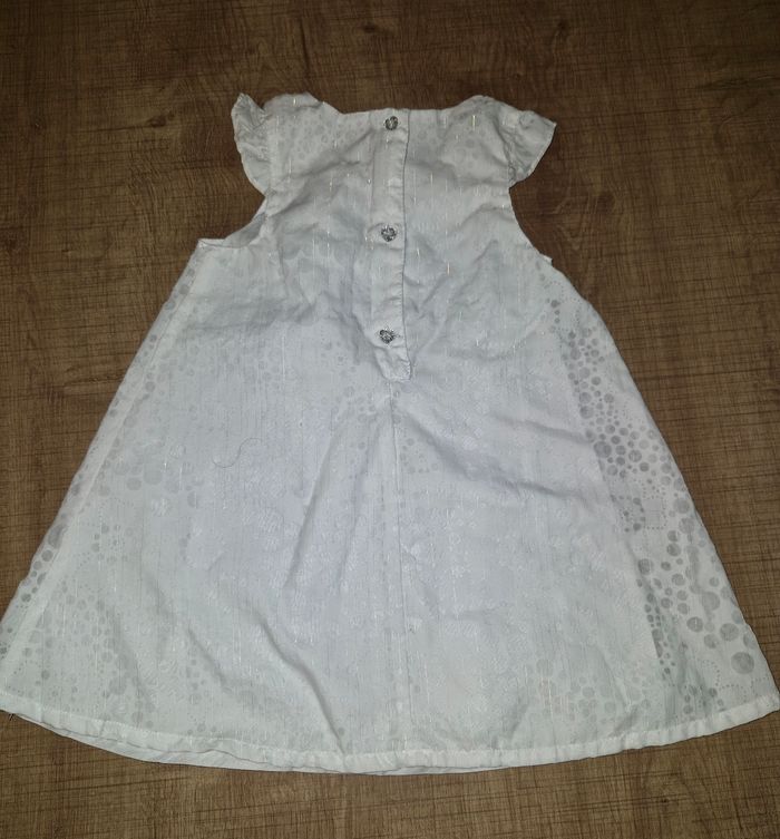 Robe blanche 18mois - photo numéro 2