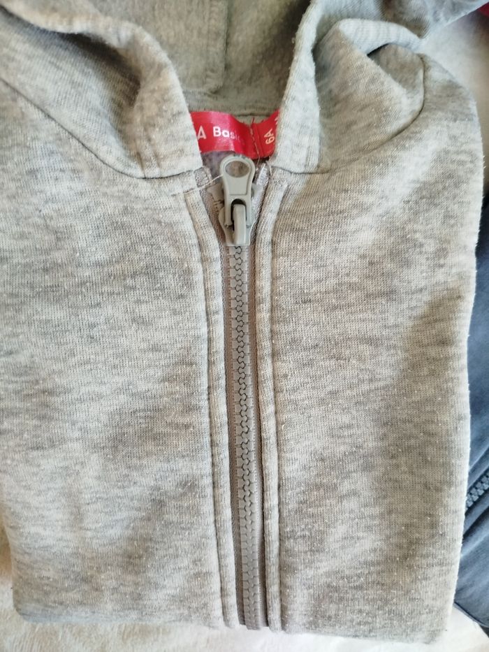 Lot de 6 sweats à capuche garçon 6 ans - photo numéro 4