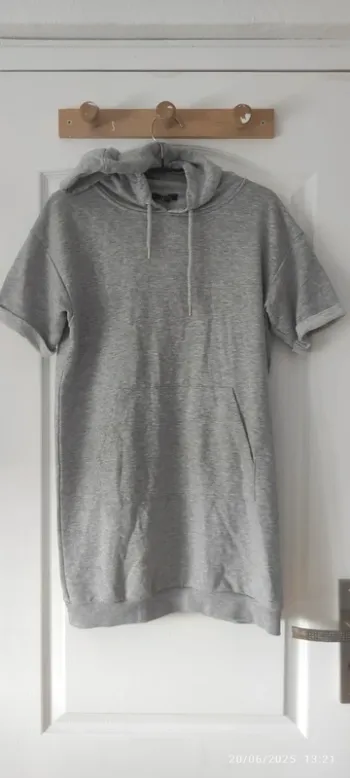 Robe pull manche courte