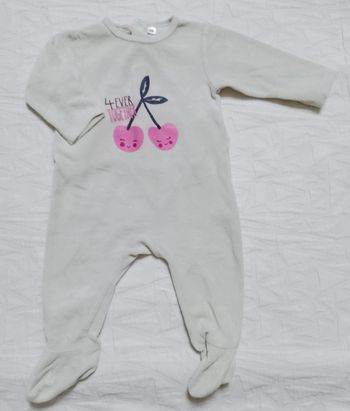 Carrefour pyjama velours 6 mois cerise 🍒