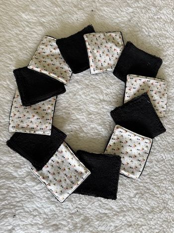 Lingette noir petite fleur 