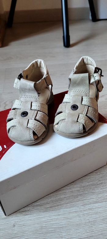 Sandale bébé