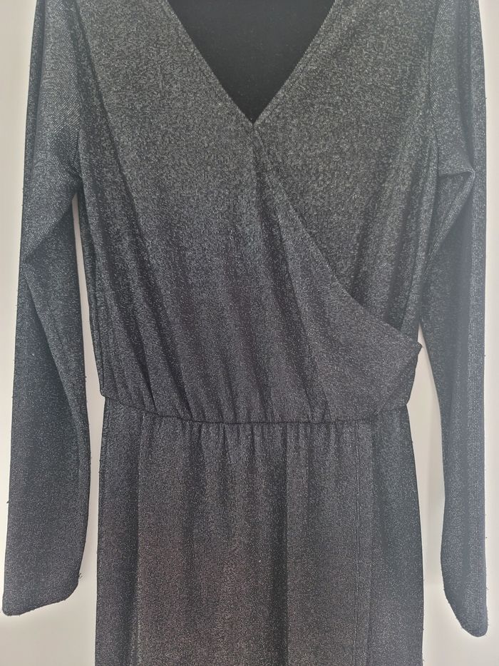 Robe cache-cœur paillettée - photo numéro 2