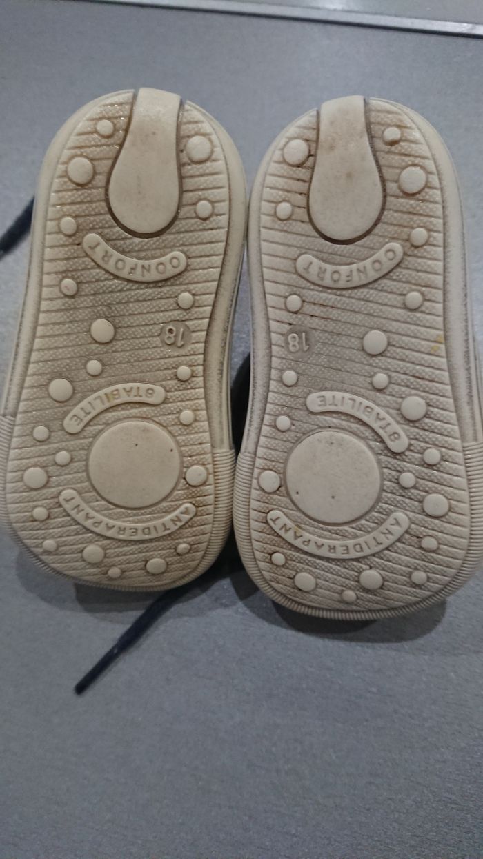 Chaussure marche bébé mi saison taille 18 - photo numéro 5