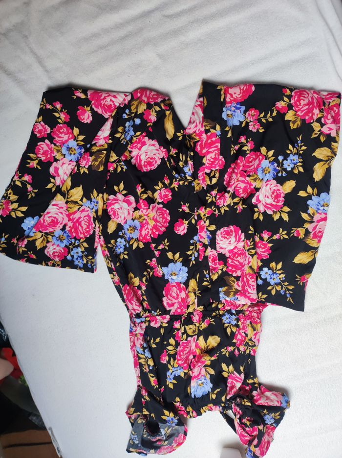 Combi pantalon légère noire à fleurs – Taille 12/13 ans – Shein - photo numéro 4