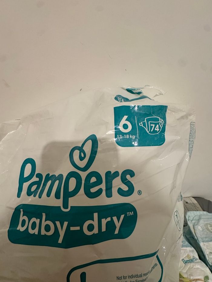 Couches Pampers taille 6 - photo numéro 3