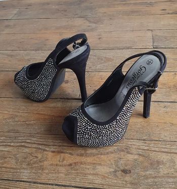 Escarpins noirs avec strass brillants argentés your feet look gorgeous