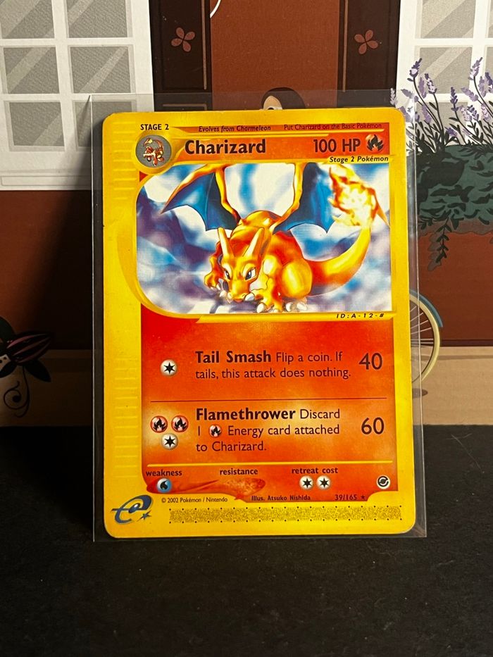 Carte Pokémon Dracaufeu en anglais - photo numéro 2