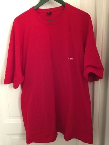 T-shirt rouge taille XLX/XL