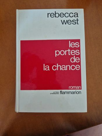 Livre les portes de la chance de Rebecca west