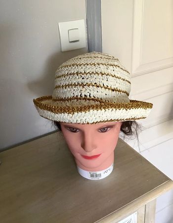 Chapeau femme taille unique crème et dorée