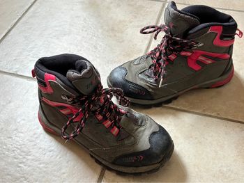Chaussures de randonnée pointure 34