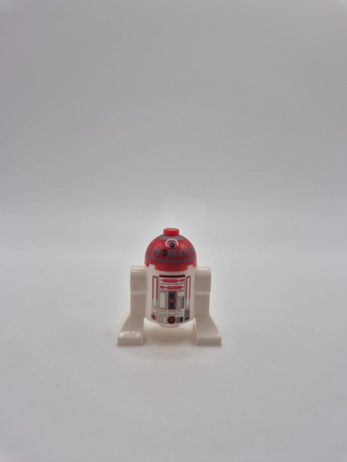Figurine type lego Mini droide R4-P22 star wars
