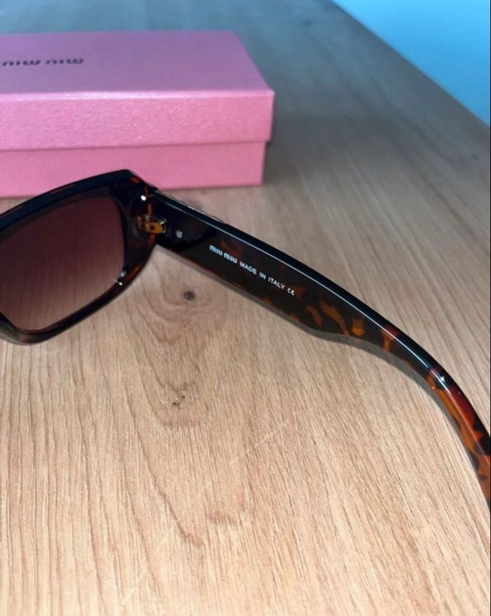 Lunette soleil miu miu - photo numéro 3