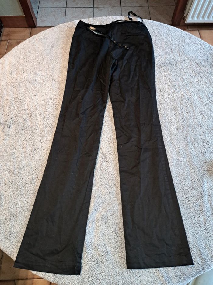 Jean noir - photo numéro 2