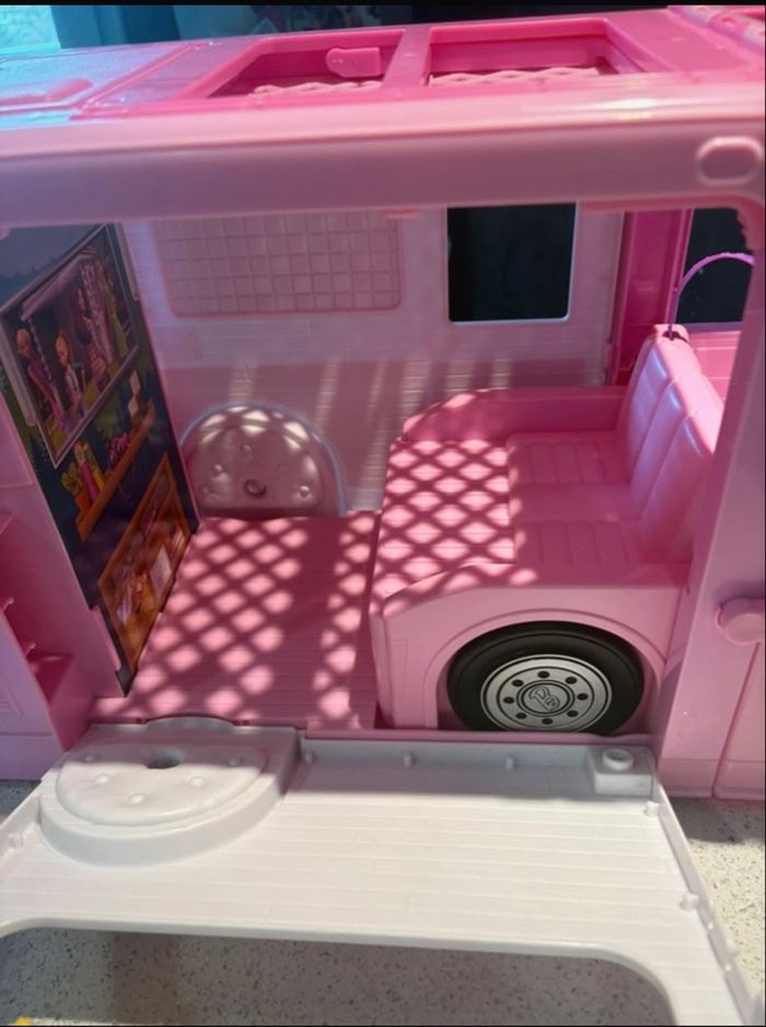 Camping car Barbie - photo numéro 8