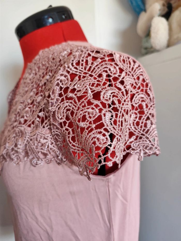 Tee shirt dentelle rose - photo numéro 4