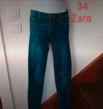 Jeans Zara femme.34..