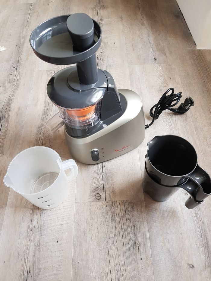 Extracteur jus a fruit bébé