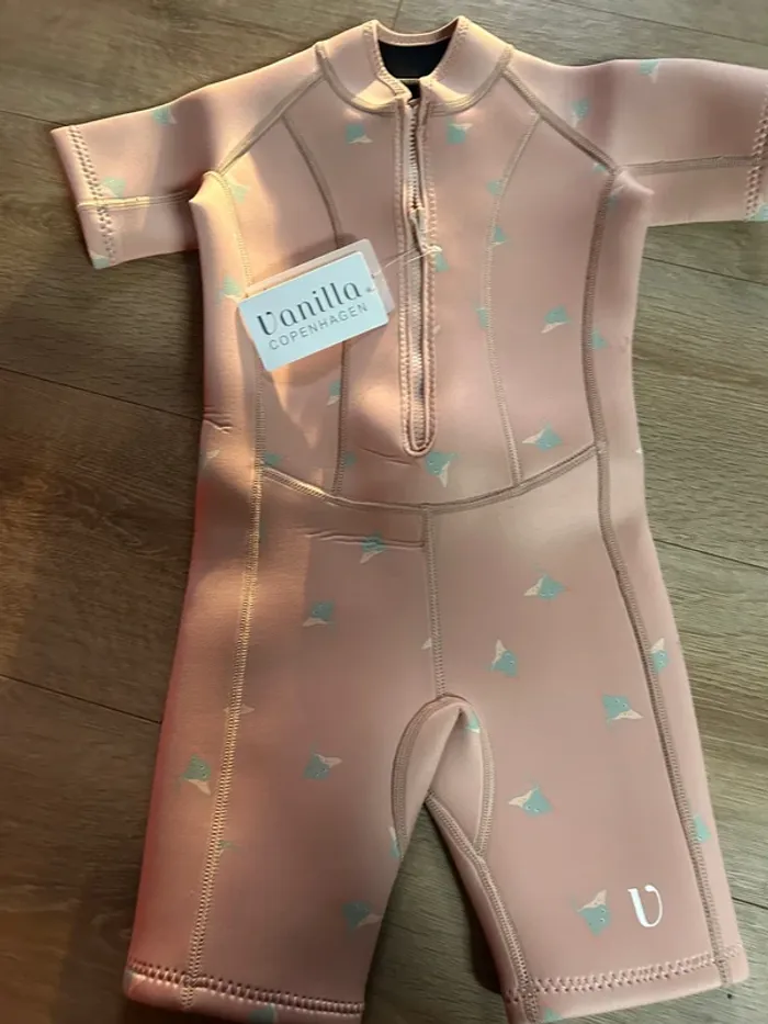 Combinaison Néoprène taille 3/4ans - photo numéro 2