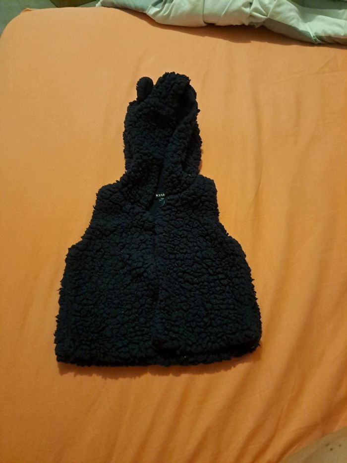 Veste sans manches taille 3 mois