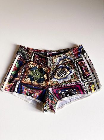 Short collector Adidas Originals neuf jamais porté taille S