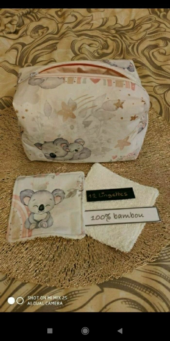 12 lingettes lavables et sa trousse de toilette neuf