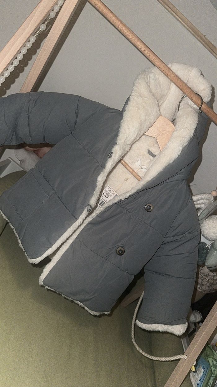 Doudounes , combi,vestes ( MANGO ,Zara) - photo numéro 4