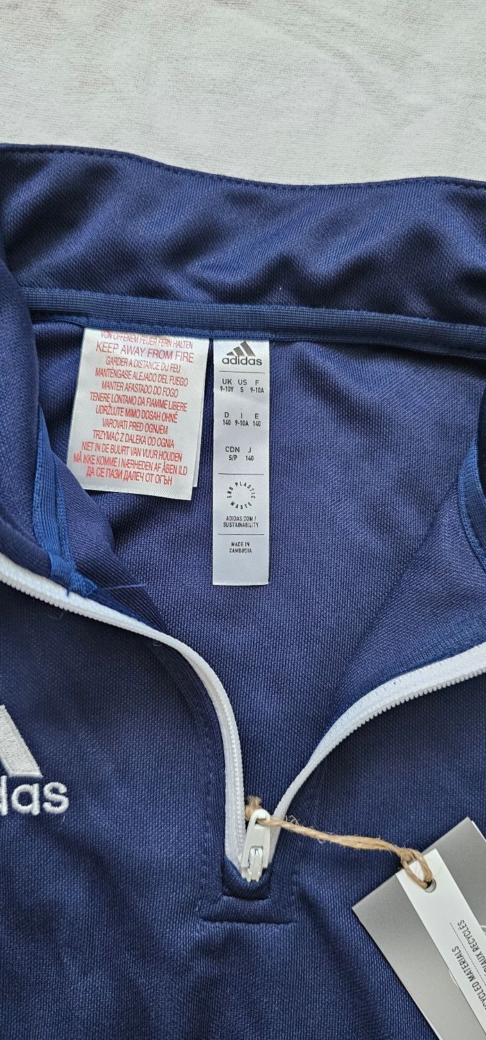 Sweat / haut de sport Adidas bleu marine – Neuf avec étiquette – Taille 9/10 ans - photo numéro 6
